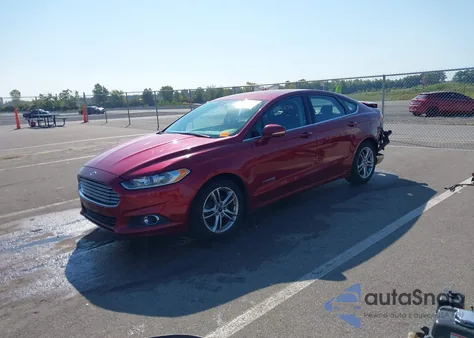 2015 Ford Fusion Hybrid Se из США, поврежденный, VIN 3FA6P0LUXFR229563